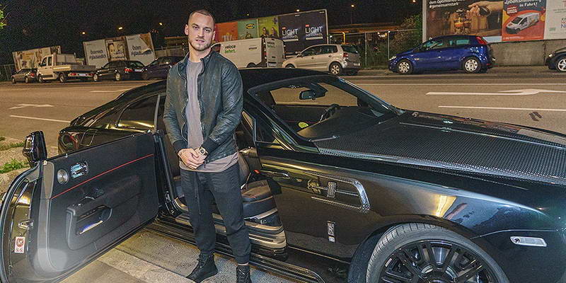 Marko Arnautovic compra carro no valor de investe 400 mil euros em equipamentos